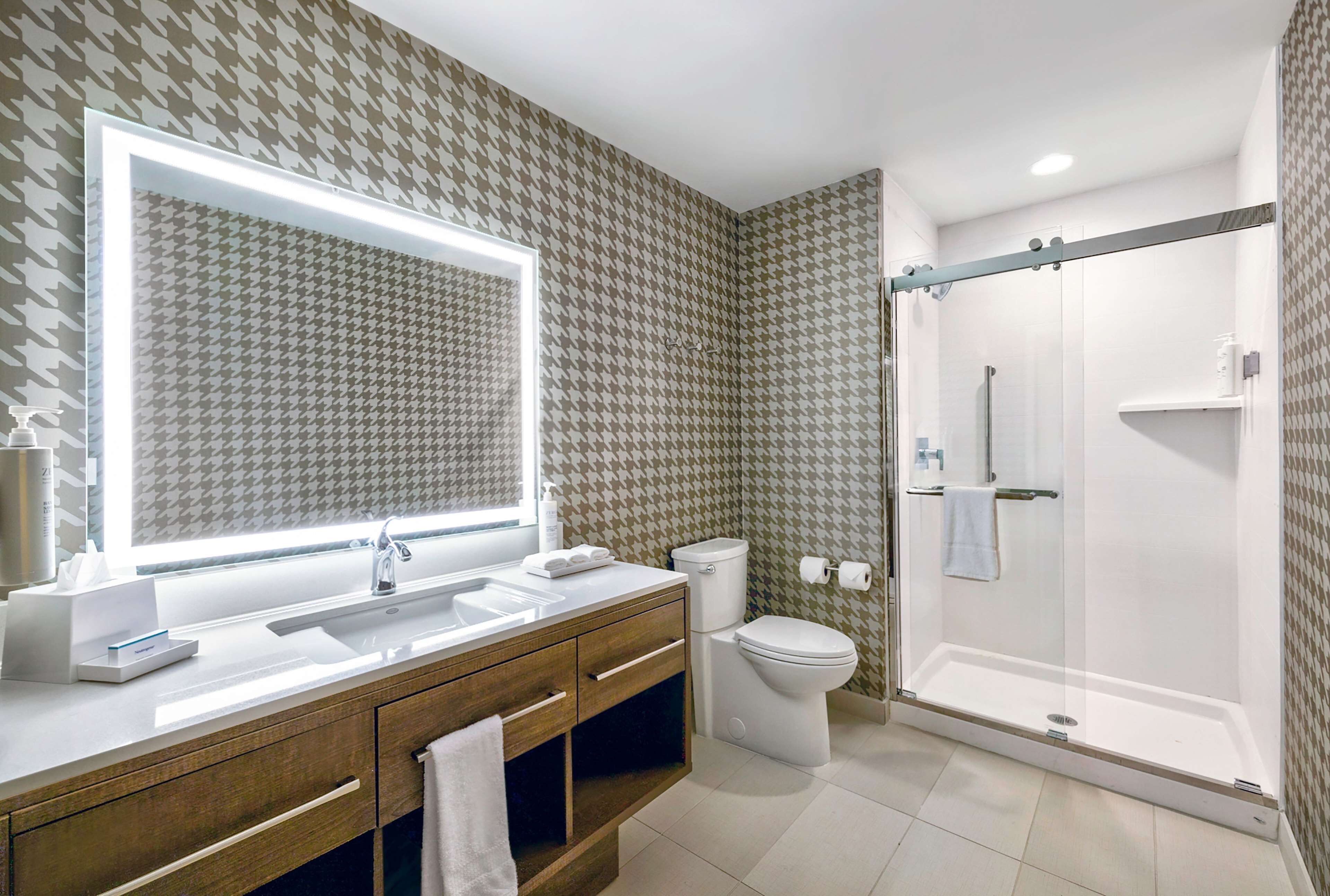 Photo - Home2 Suites by Hilton Minneapolis Downtown