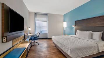 Desk, laptop workspace, iron/ironing board, free WiFi