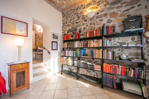 Family Townhome, 2 Bedrooms, Microwave, Beachside (Casa Tamè - Pieds dans l'eau) | Interior