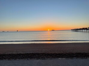 On the beach - High Gables Apartment 1, goodrington beach (Paignton)