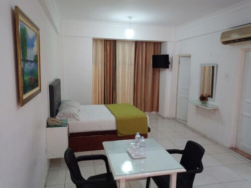 Quiet and comfortable room in the center. B&B # 5