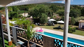 Outdoor pool - Beautiful apartment in charming property Gulf of St-Tropez (LE PLAN DE LA TOUR)