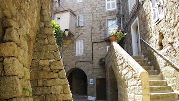 Esterni
