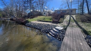 Property grounds - Little Bass Cabin - Kayaks & Clear Water Swimming (Grand Rapids)