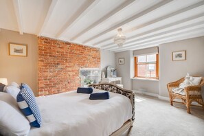 3 chambres, fer et planche Ă repasser, Wi-Fi gratuit, draps fournis