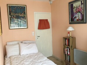 3 slaapkamers, een strijkplank/strijkijzer, gratis wifi