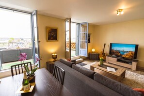 Smart TV, DVD player
