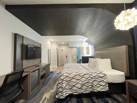 Egyptian cotton sheets, premium bedding, pillow-top beds, desk