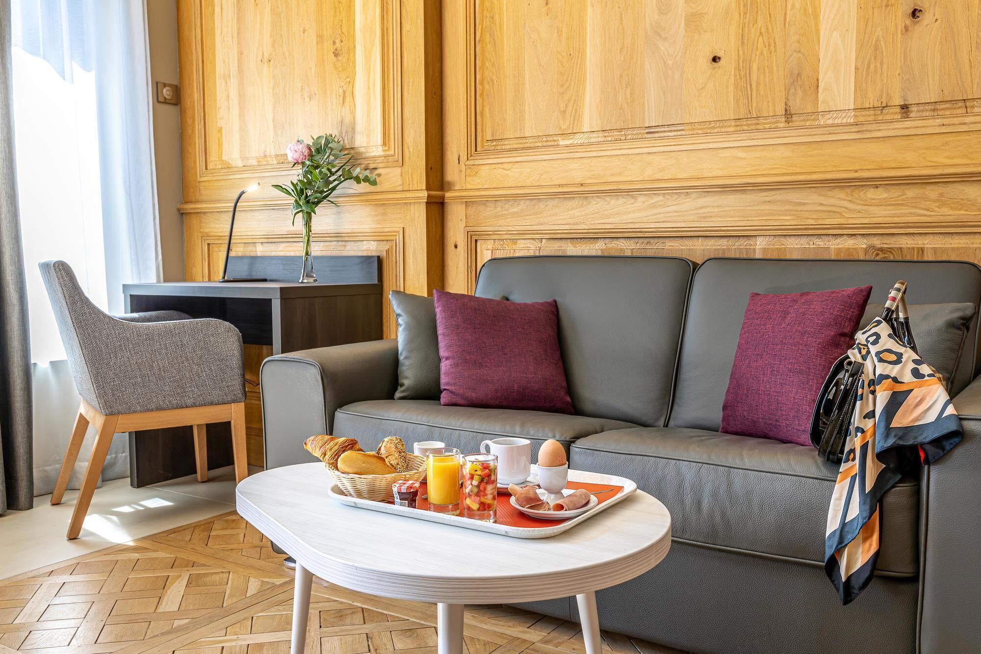 daily continental breakfast (eur 12 per person)