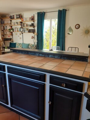 Interior - House with pool 5 min from Uzès (st siffret)