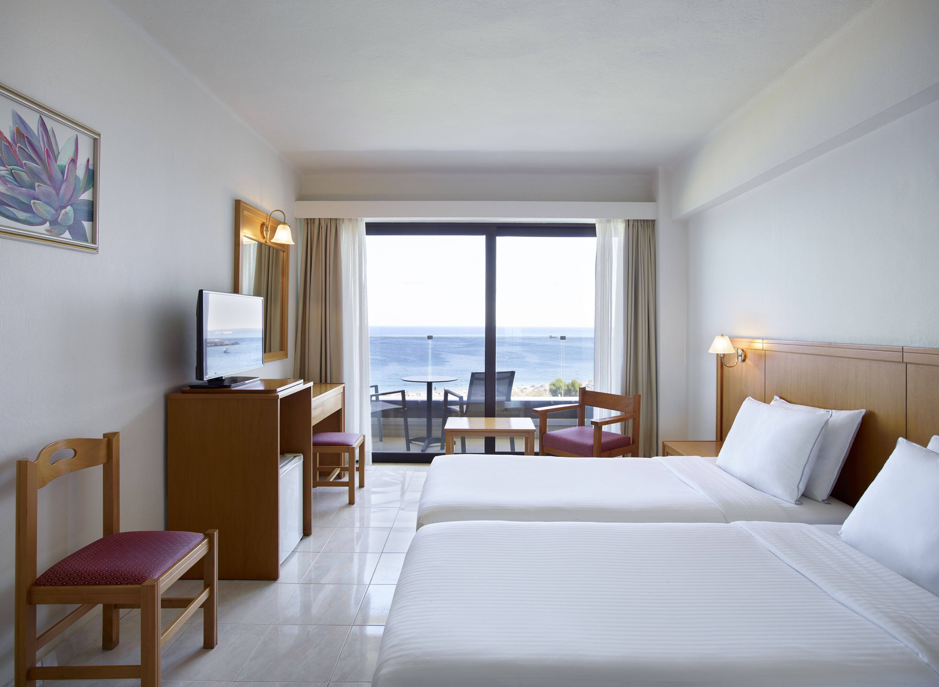 blackout curtains, free wifi, bed sheets