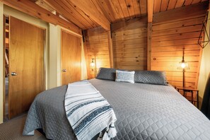 3 chambres, coffres-forts dans les chambres, bureau