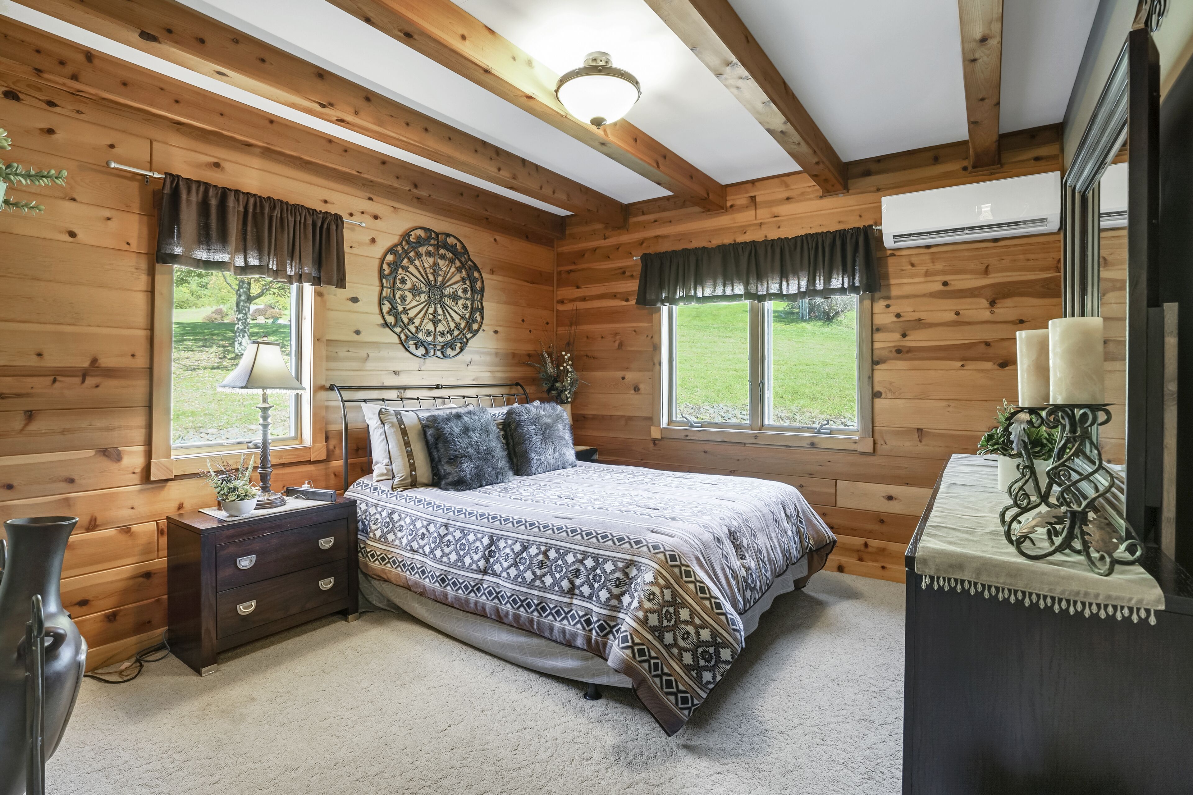 13 bedrooms, desk, iron/ironing board, free WiFi