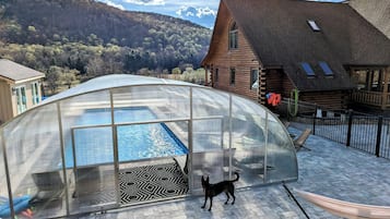 Indoor pool, outdoor pool
