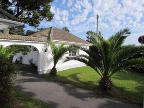 Cottage | Property grounds