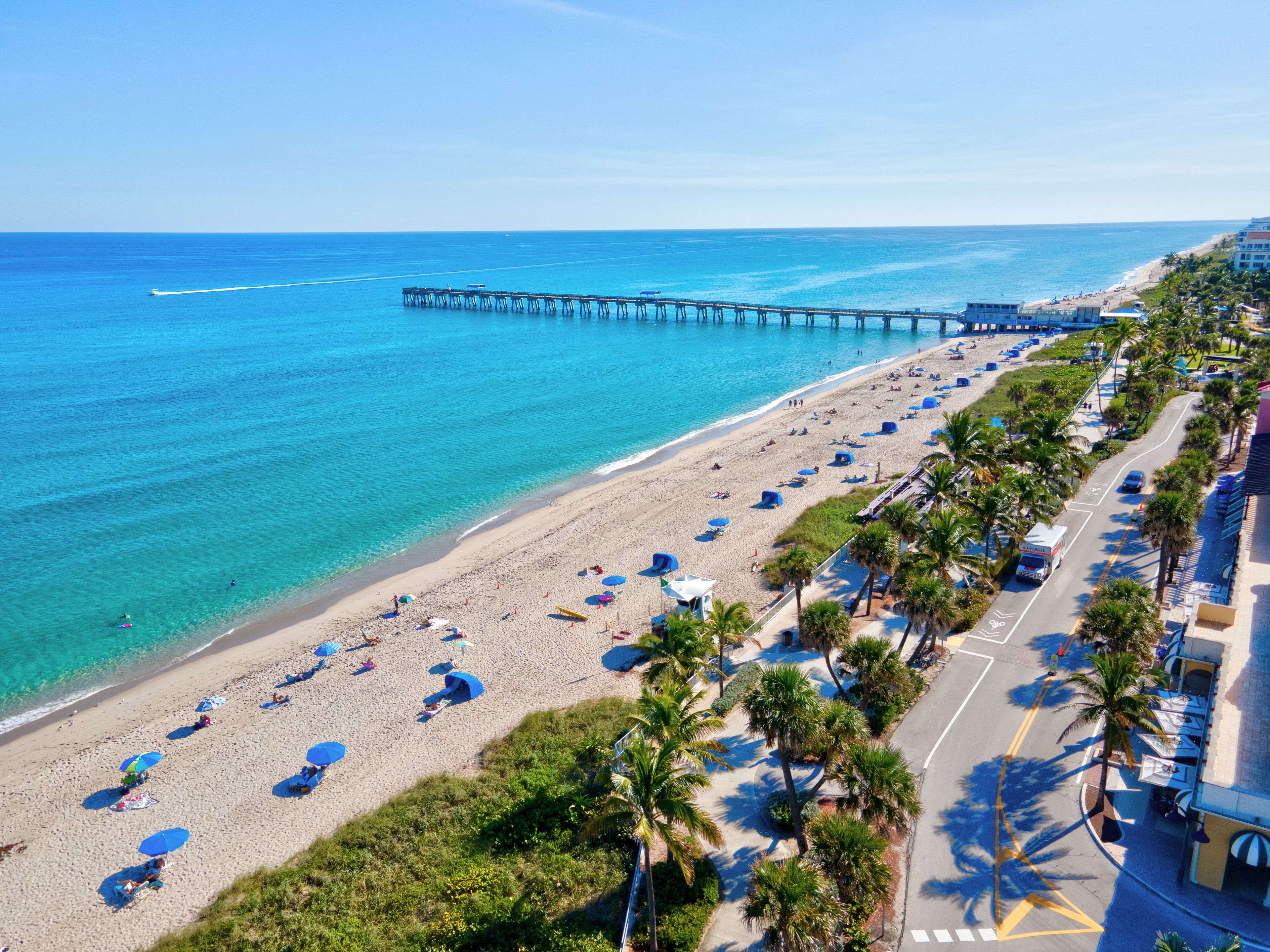 Beach nearby, beach towels