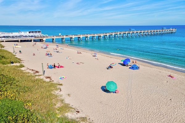 In StrandnĂ€he, StrandtĂŒcher