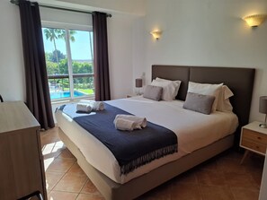 1 bedroom, in-room safe, iron/ironing board, free WiFi