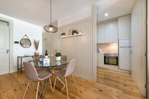 Dining - GuestReady - Oporto Temptation Apartment (Porto)