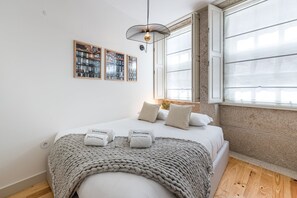 1 sovrum, skrivbord, strykjärn/strykbräda och internet