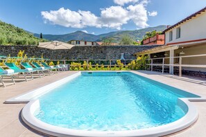 Udendørs pool