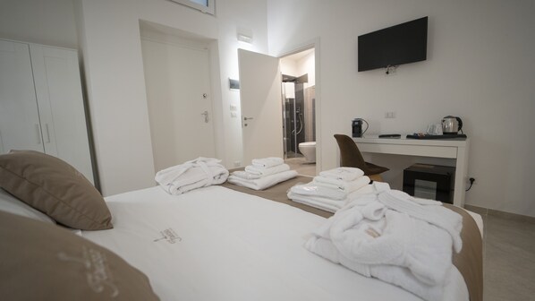 1 bedroom, in-room safe, free WiFi, bed sheets