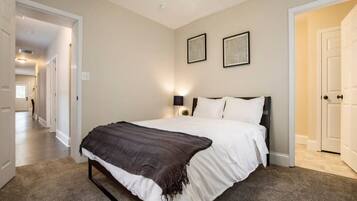 House (3 Bedrooms) | 3 bedrooms, laptop workspace, iron/ironing board, WiFi