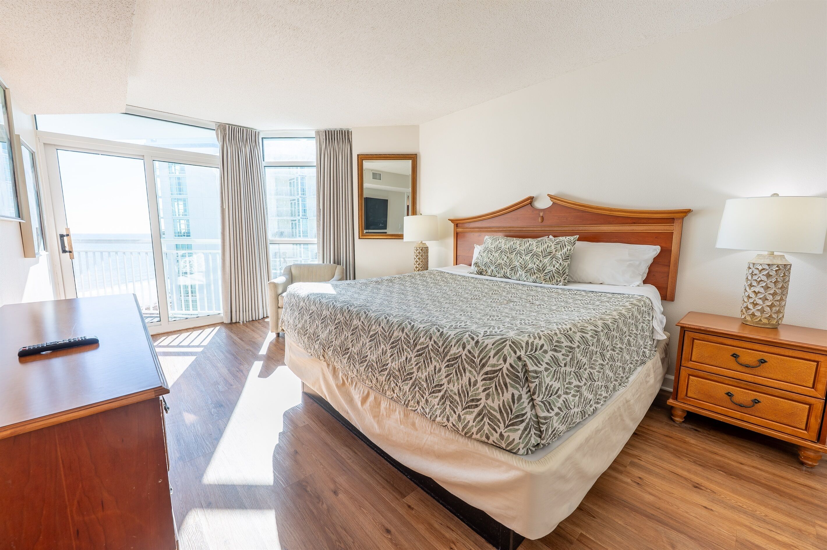 3 quartos, ferros/tábuas de passar roupa, Wi-Fi, roupa de cama