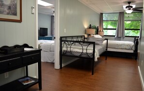 2 chambres, fer et planche à repasser, Wi-Fi gratuit, draps fournis