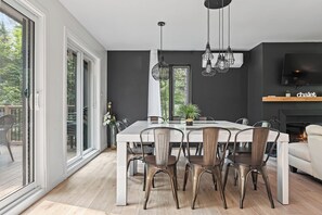 Dining - Le Panaché - Cottage to rent in Stoneham (CITQ: 298070) (Stoneham-et-Tewkesbury)