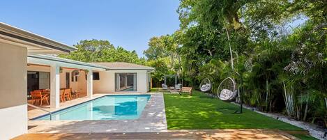 Outdoor pool, a heated pool