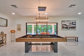 Games room - Villa Anguila | Mini Golf | Grill | Terrace | Pool (Miami)