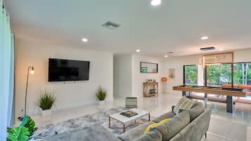 Smart TV, fireplace, offices