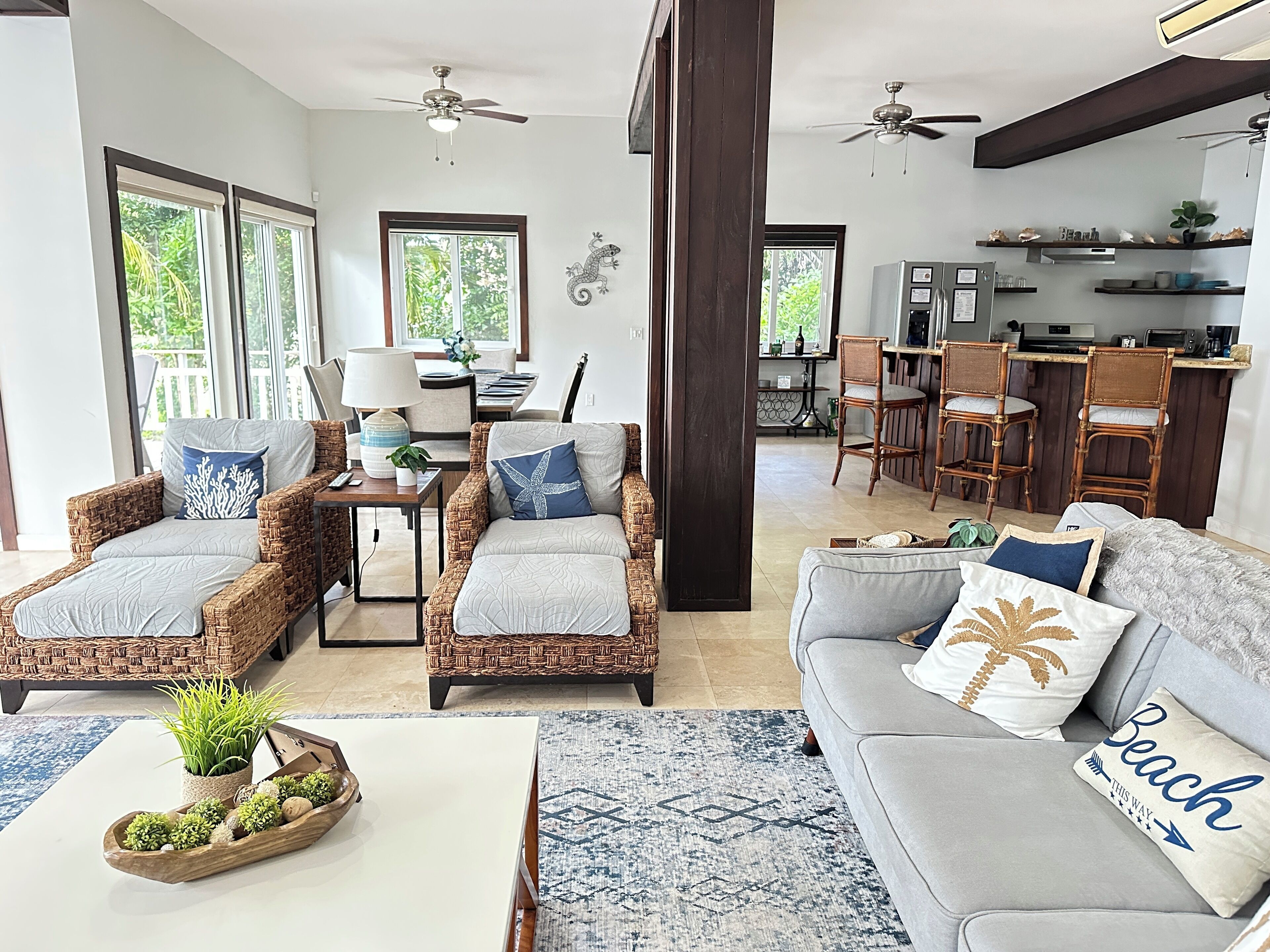 ラグジュアリー ハウス 4 ベッドルーム ビーチフロント | 4 室のベッドルーム、客室ごとに異なる装飾、客室ごとに異なるインテリア、デスク