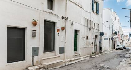 Casetta Annina by Wonderful Italy
