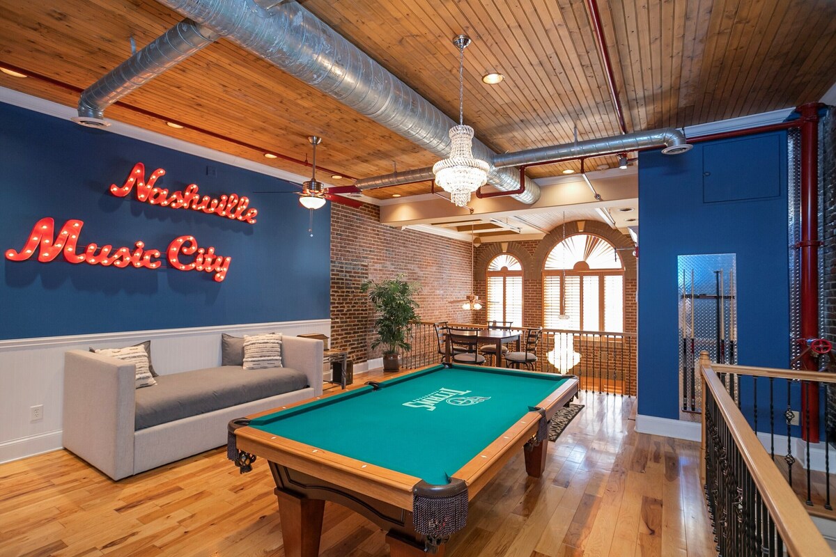 The Titan Penthouse- Lofts at Noel Court, Downtown