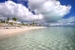 Beach nearby, beach towels - Villa DelEvan 4F - 12 min. walk from the pristine Long Bay Beach, (providenciales)