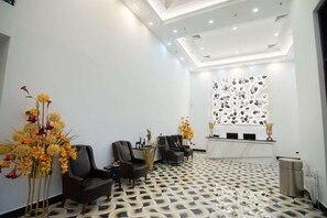 Lobby - Surestay Hotel by Best Western Vientiane (Vientiane)