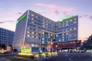 Exterior - Holiday Inn Chengdu Airport (Chengdu)