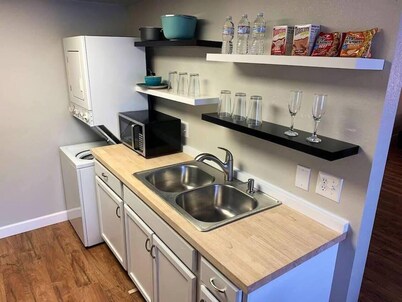 Quiet Professional- Clean, Quiet, Convenient-Clovis, NM