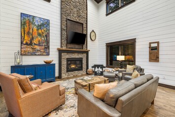 Broken Bow Vacation Rental Cabin | 2BR | 2BA | 2 Stories | 1,600 Sq Ft