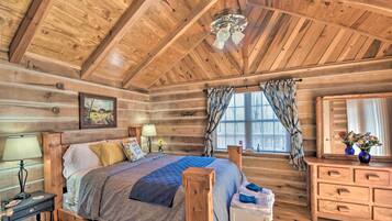 1 bedroom, desk, iron/ironing board, internet