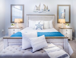 5 bedrooms, iron/ironing board, travel cot, free WiFi - Park Place! Spacious Home, 7 Minutes To Disney, Pool and Theatre. (Kissimmee)