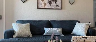 Convenient to Wind Farms, Wedding Venue, Hunting, Large Yard-Pet Friendly!