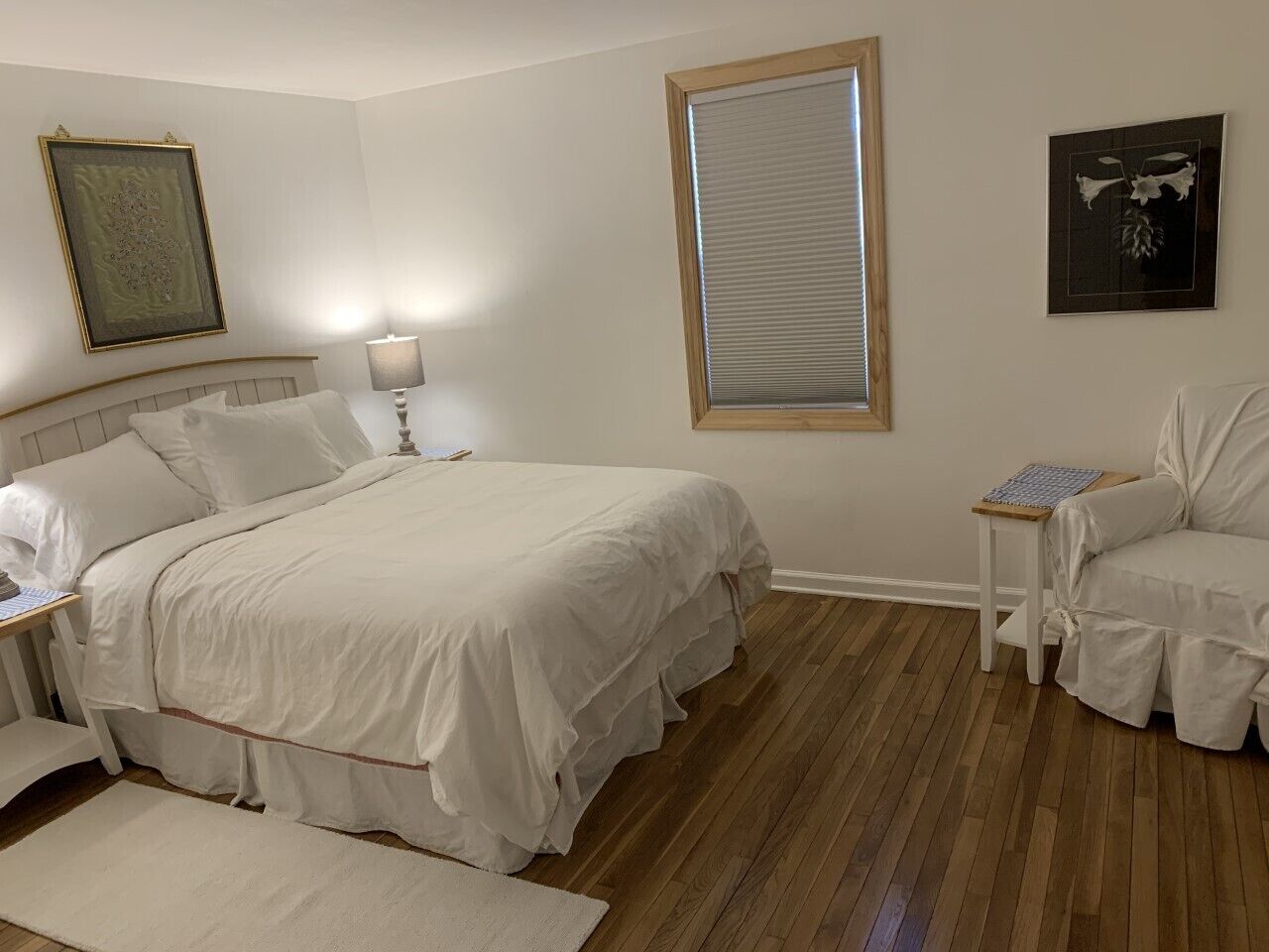 Cottage w/Garage 3 Blocks to Chey. Reg. Med Center