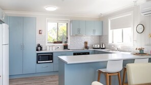 Microwave, dishwasher