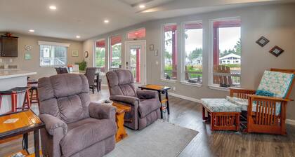 Ocean Shores Retreat w/ Porch & Canal Views!