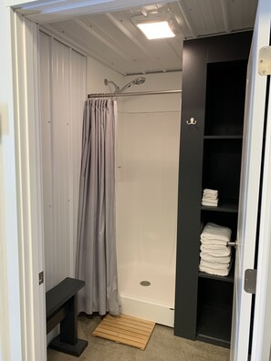 Shower, towels, soap, toilet paper - Silver Lake Vacation Get Away (Hart)