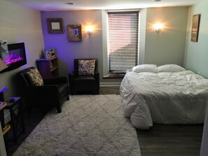 5 bedrooms, free WiFi, bed sheets - Ryder Cup 2021 - Home near Lake Michigan, 6 miles from Whistling Straits (Sheboygan)