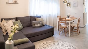 TV, Netflix, streaming services